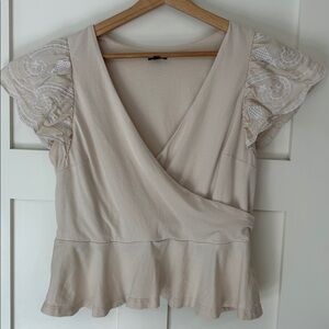 Express Cream Blouse with Embroidered Sleeves
